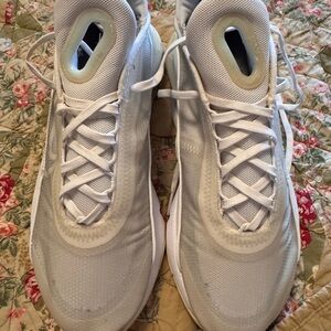 Nike air max 2090 White Athletic Sneakers
